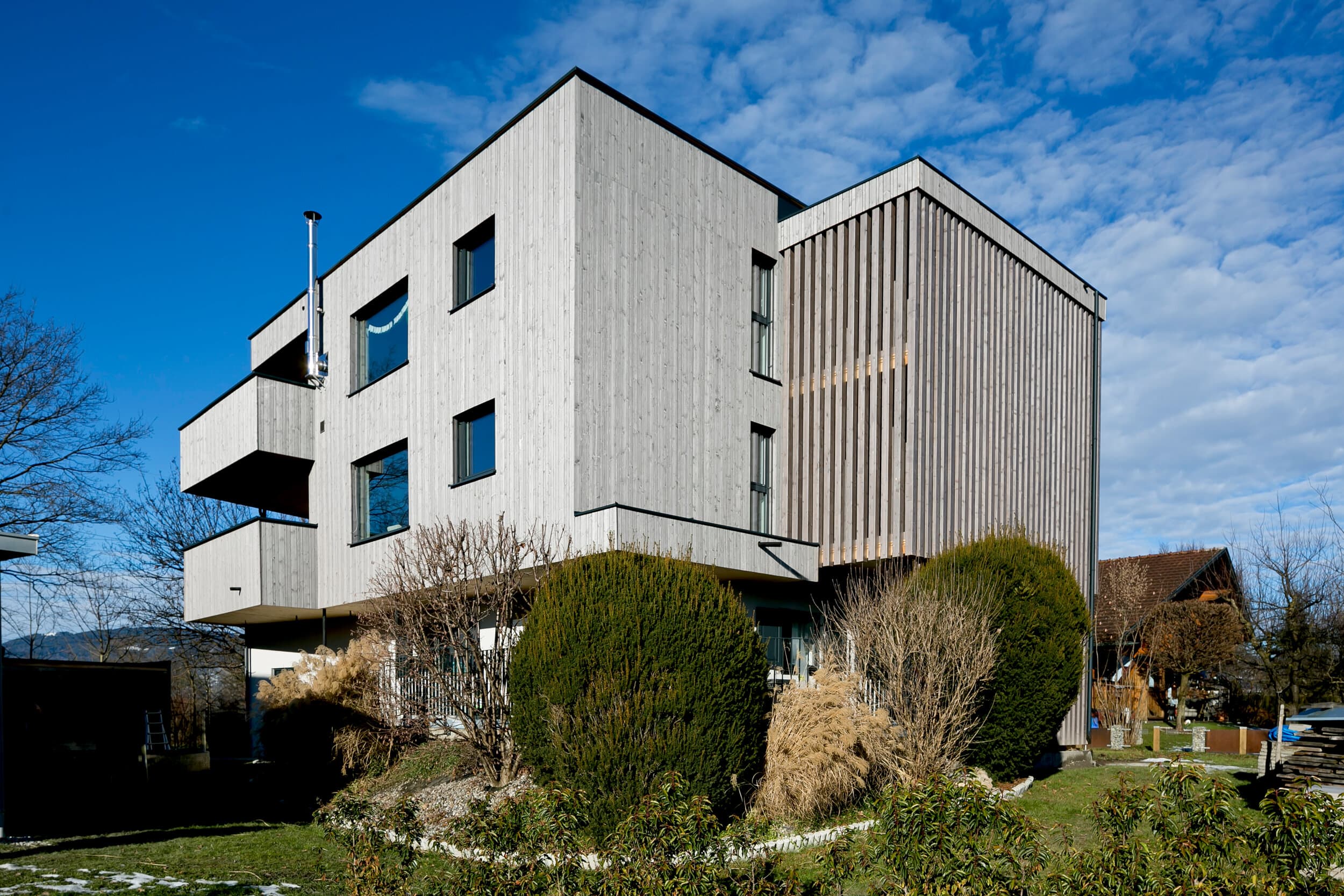 Mehrfamilienhaus
